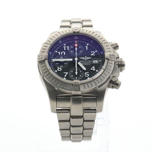 Breitling Chrono Avenger E13360
